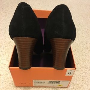Isola emmalee 9 black  like new
